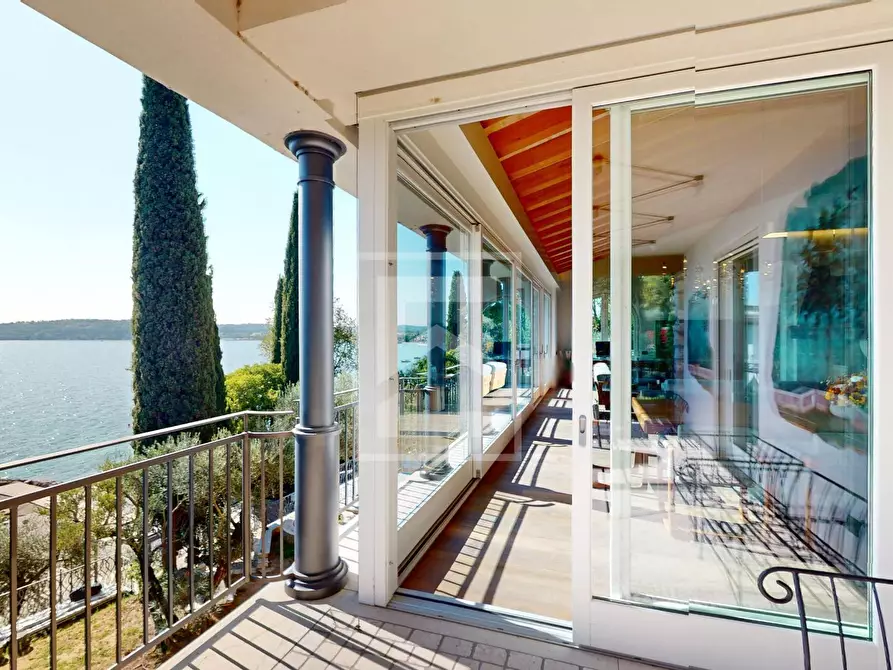 Immagine 1 di Villa in vendita  in meucci a Calvagese Della Riviera