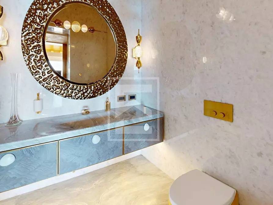 Immagine 41 di Villa in vendita  in meucci a Calvagese Della Riviera