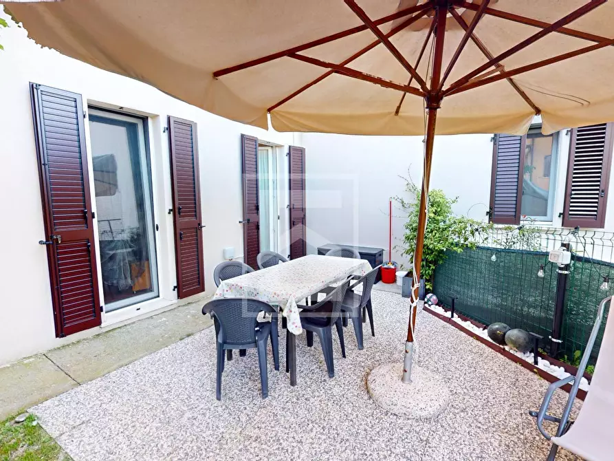 Immagine 19 di Appartamento in vendita  in Via Della Costa a Calvagese Della Riviera