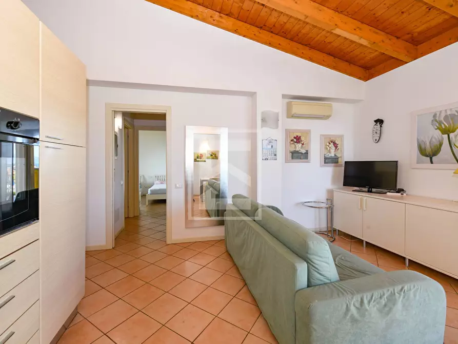 Immagine 9 di Appartamento in vendita  in Via G. Pascoli a Calvagese Della Riviera