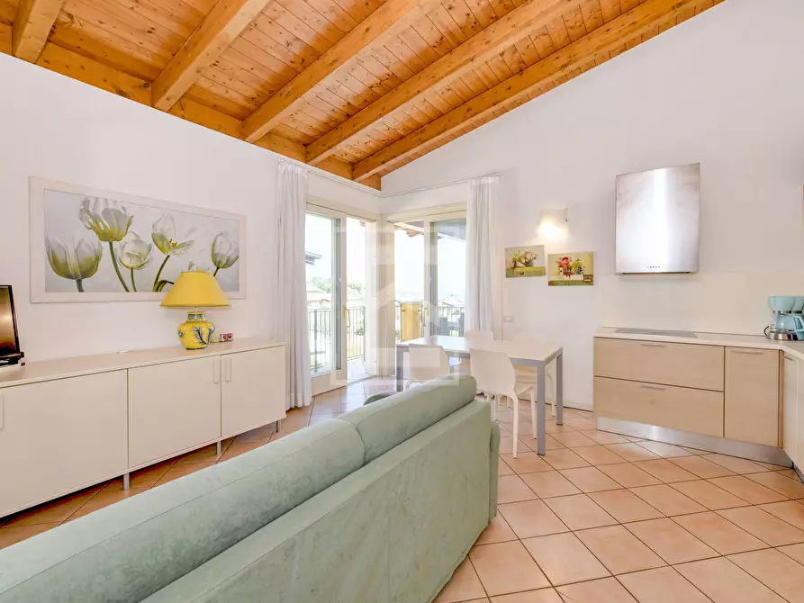 Immagine 4 di Appartamento in vendita  in Via G. Pascoli a Calvagese Della Riviera