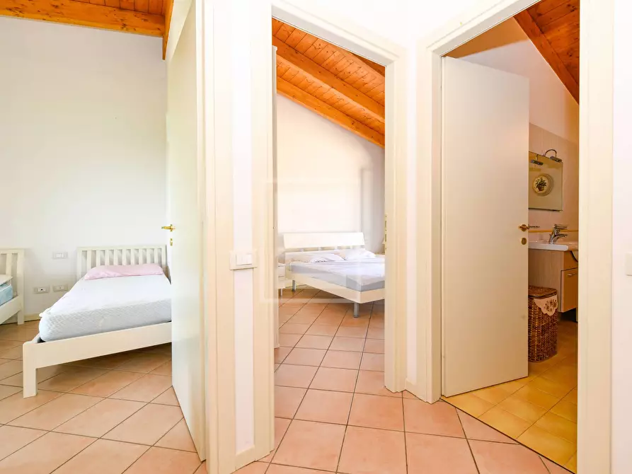 Immagine 10 di Appartamento in vendita  in Via G. Pascoli a Calvagese Della Riviera