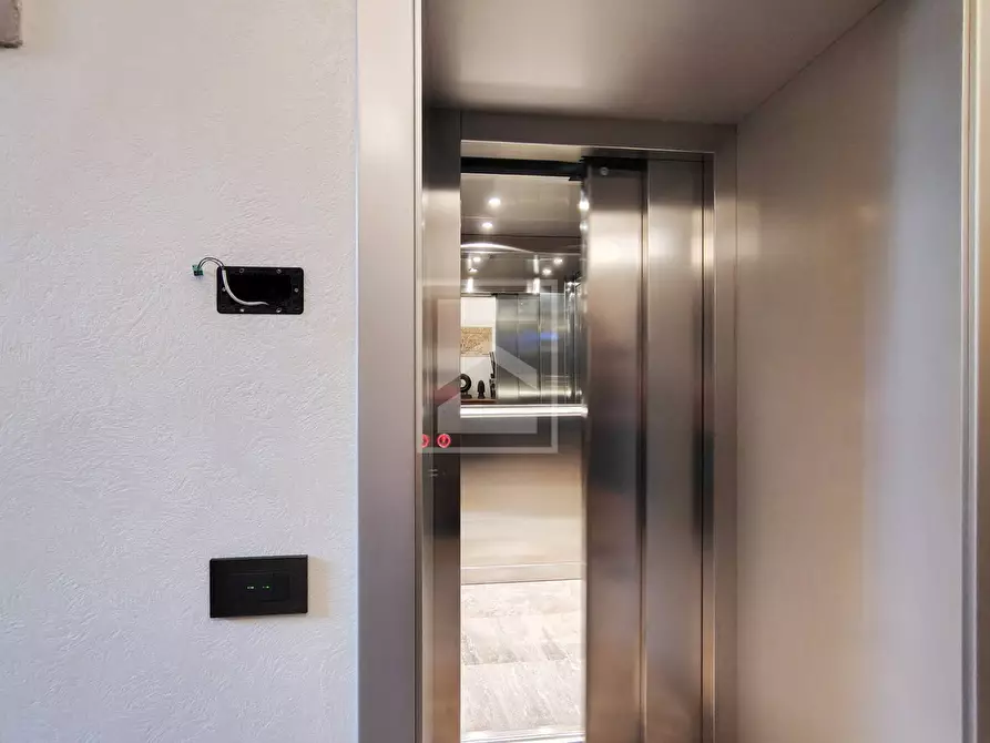 Immagine 81 di Villa in vendita  in meucci a Calvagese Della Riviera