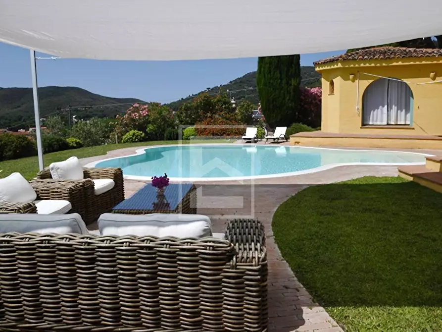 Immagine 5 di Villa in vendita  in Via Prato Arighetto a Campo Nell'elba