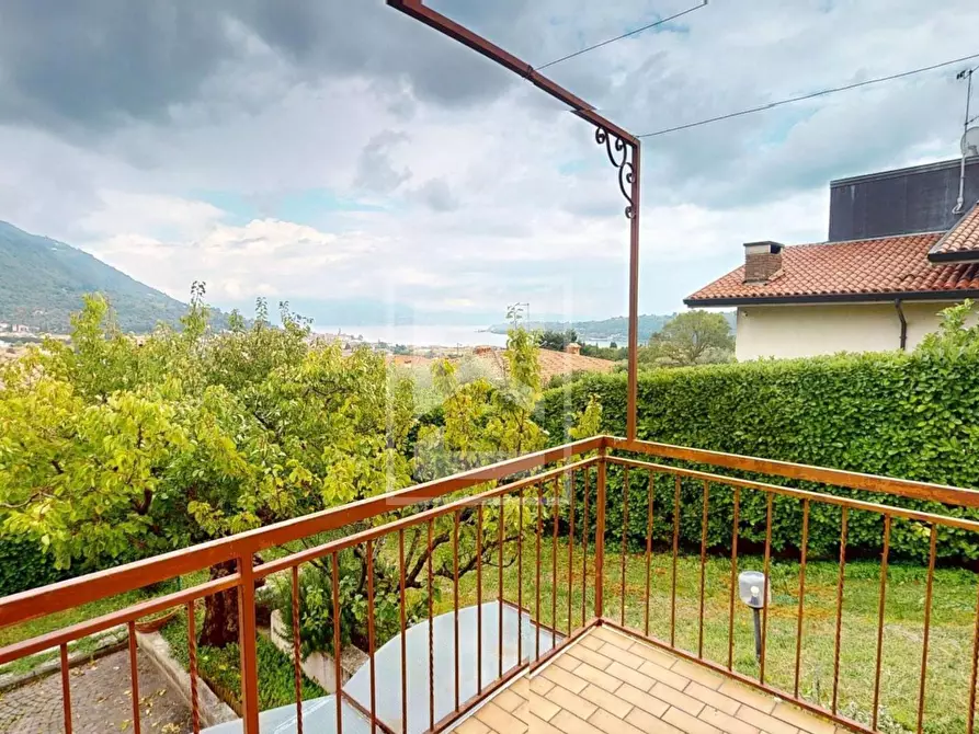 Immagine 5 di Villa in vendita  in Via degli Olivi a Gavardo