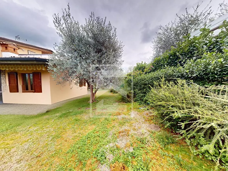 Immagine 7 di Villa in vendita  in Via degli Olivi a Gavardo