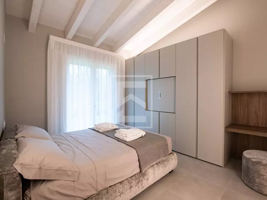 Immagine 9 di Appartamento in vendita  in Via Del Pesco a Lonato del Garda