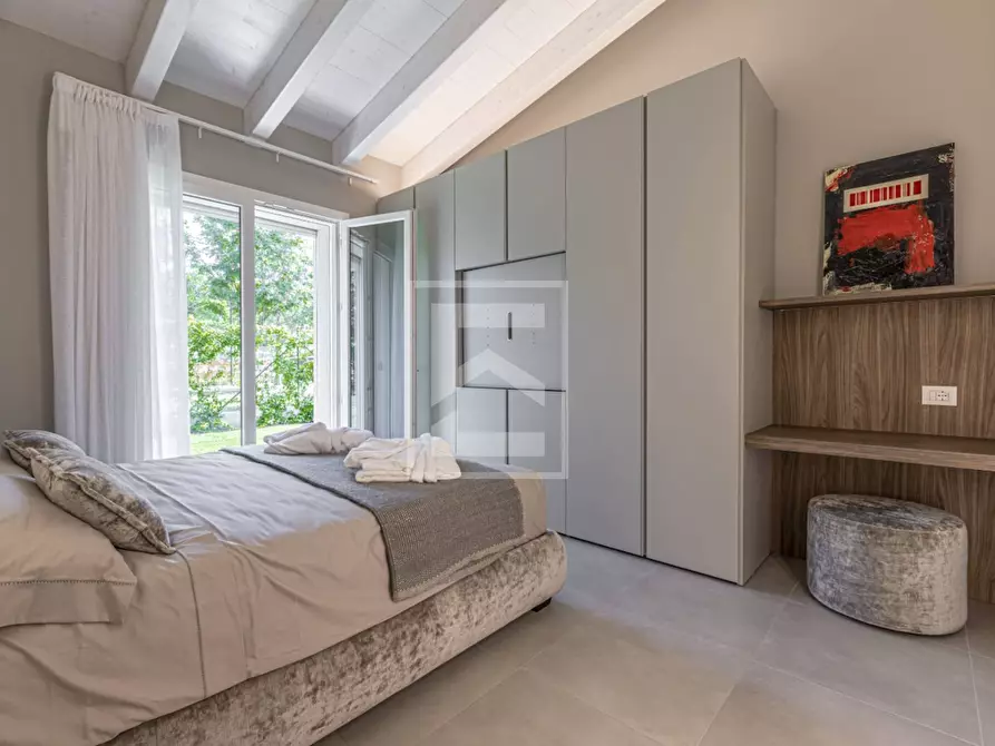 Immagine 16 di Appartamento in vendita  in Via Monte Baldo a Desenzano Del Garda