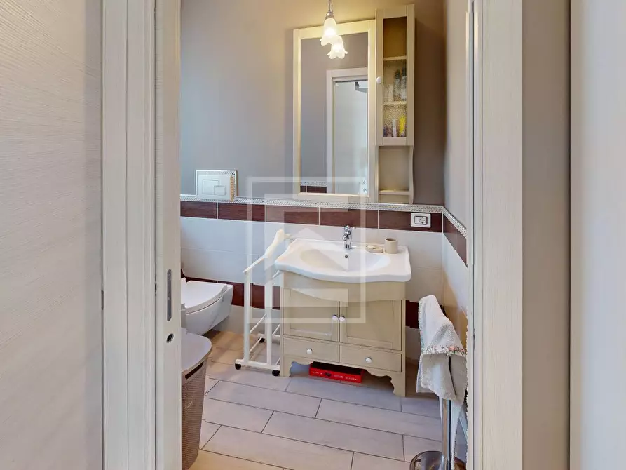 Immagine 43 di Casa semindipendente in vendita  in via santa firmina 9 a Salò