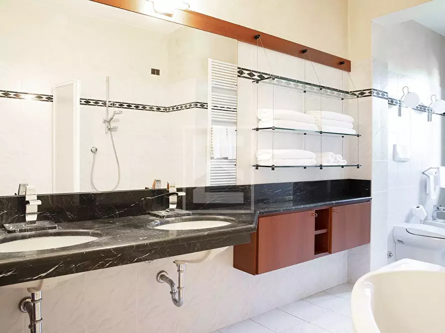 Immagine 39 di Casa semindipendente in vendita  in VIALE RISORGIMENTO 107 a Volta Mantovana