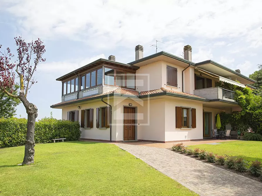 Immagine 8 di Casa semindipendente in vendita  in VIALE RISORGIMENTO 107 a Volta Mantovana