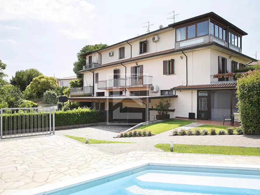 Immagine 9 di Casa semindipendente in vendita  in VIALE RISORGIMENTO 107 a Volta Mantovana