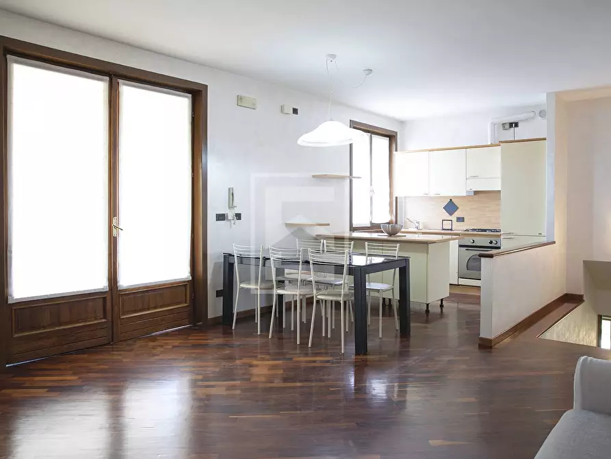 Immagine 50 di Casa semindipendente in vendita  in VIALE RISORGIMENTO 107 a Volta Mantovana