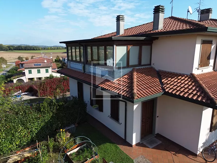 Immagine 6 di Casa semindipendente in vendita  in VIALE RISORGIMENTO 107 a Volta Mantovana