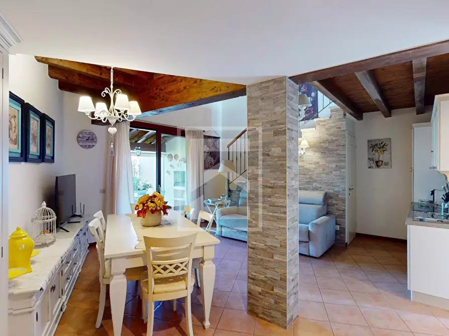 Immagine 4 di Appartamento in vendita  in località sermana 1 a Peschiera Del Garda