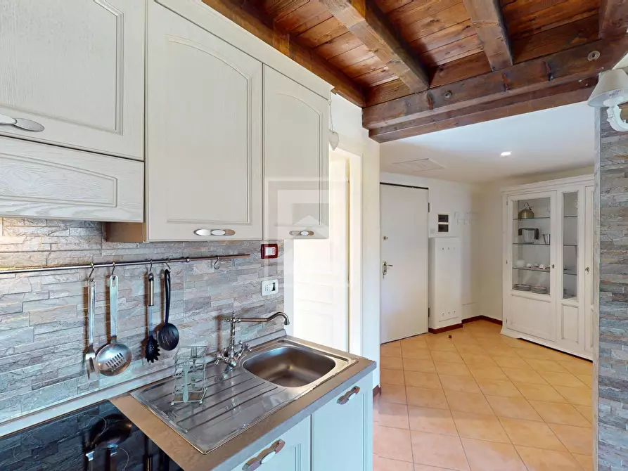 Immagine 9 di Appartamento in vendita  in località sermana 1 a Peschiera Del Garda