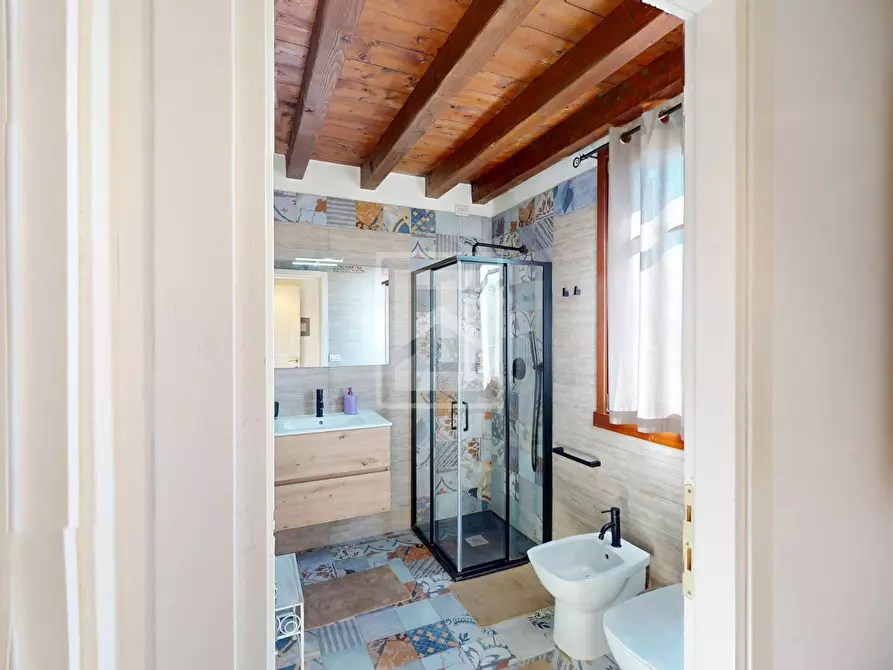 Immagine 15 di Appartamento in vendita  in località sermana 1 a Peschiera Del Garda