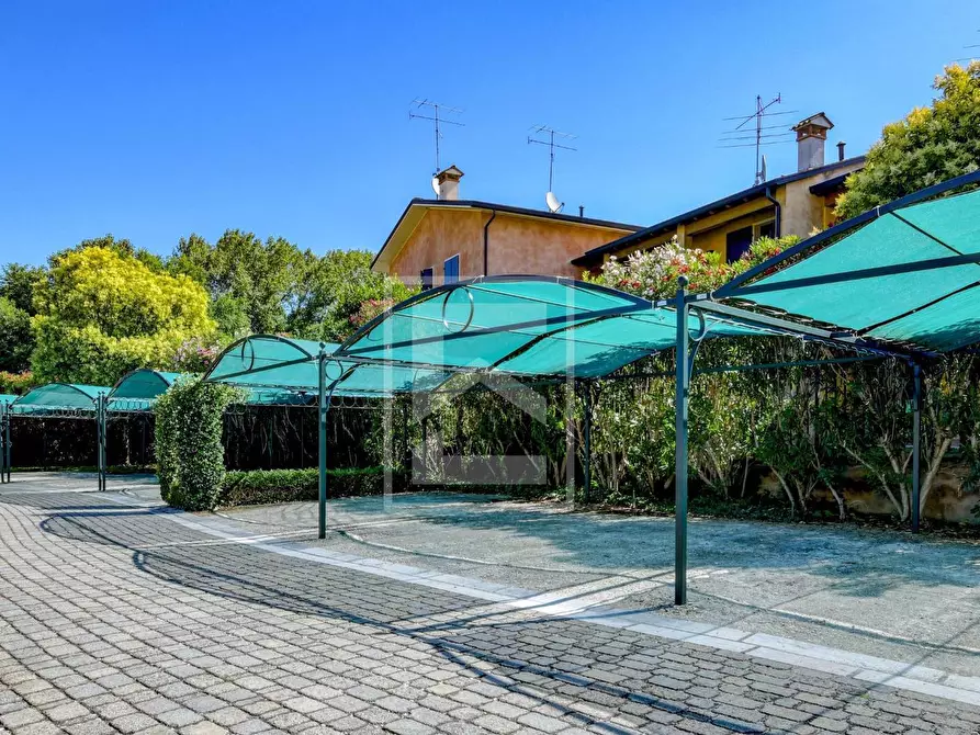 Immagine 29 di Appartamento in vendita  in località sermana 1 a Peschiera Del Garda
