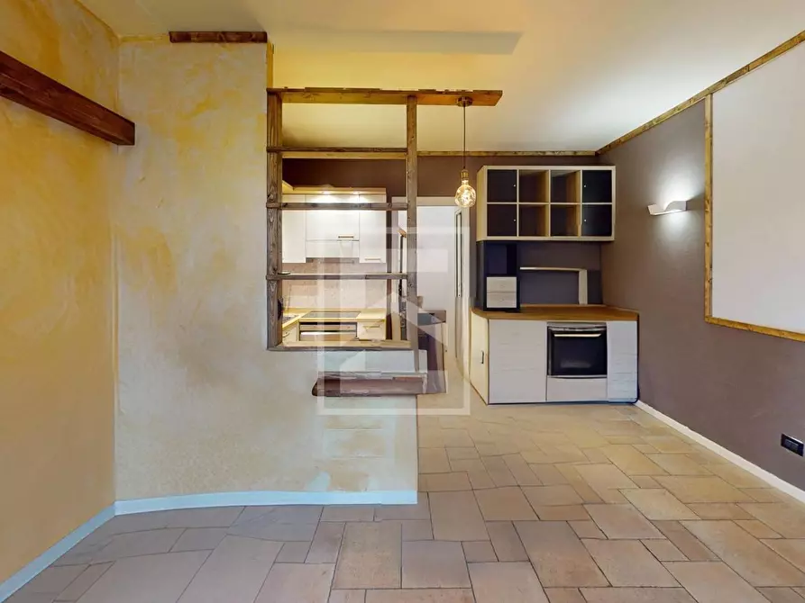 Immagine 5 di Appartamento in vendita  in VIA DON LANDI 57 a Rezzato