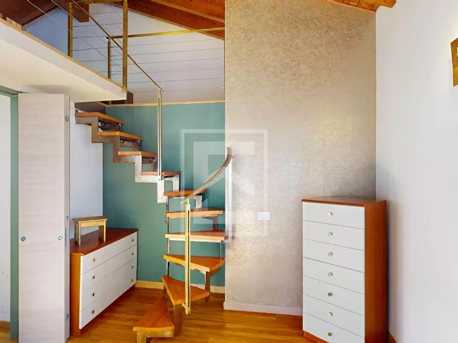 Immagine 13 di Appartamento in vendita  in via del pozzo 131 a Salò