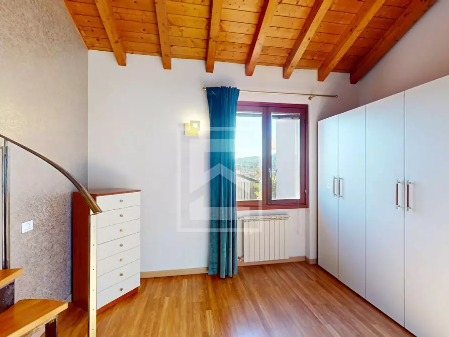 Immagine 10 di Appartamento in vendita  in via del pozzo 131 a Salò