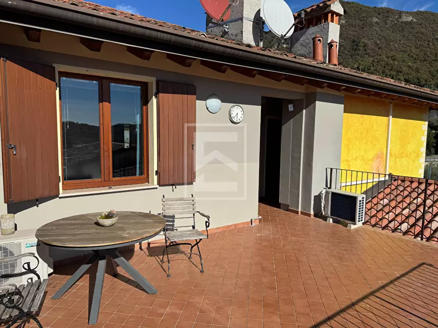 Immagine 17 di Appartamento in vendita  in via del pozzo 131 a Salò