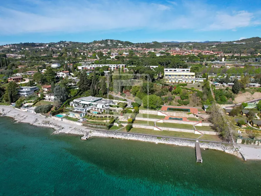 Immagine 16 di Appartamento in affitto  in Via Mazzini 1 a Padenghe Sul Garda