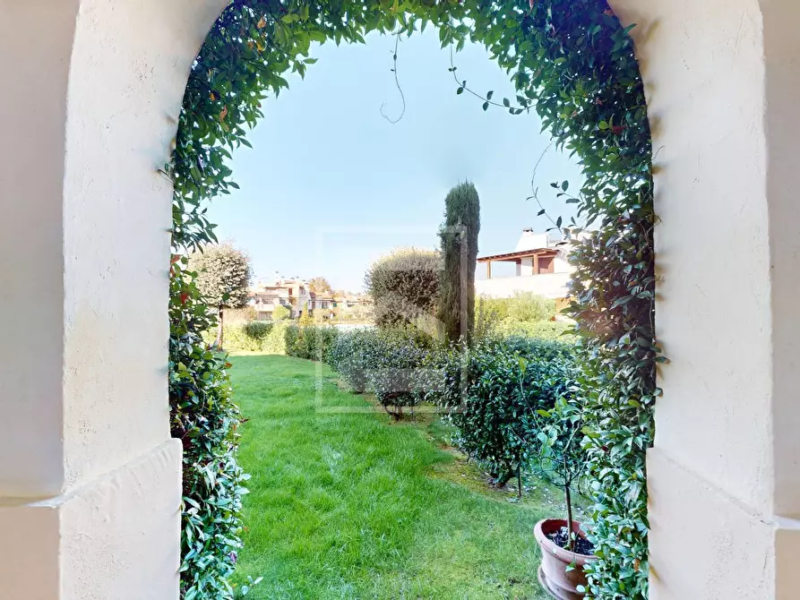 Immagine 2 di Appartamento in vendita  in Località Sermana 1 a Peschiera Del Garda