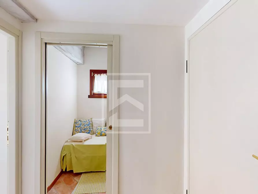 Immagine 21 di Appartamento in vendita  in Località Sermana 1 a Peschiera Del Garda