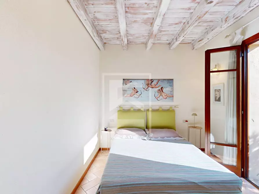 Immagine 24 di Appartamento in vendita  in Località Sermana 1 a Peschiera Del Garda