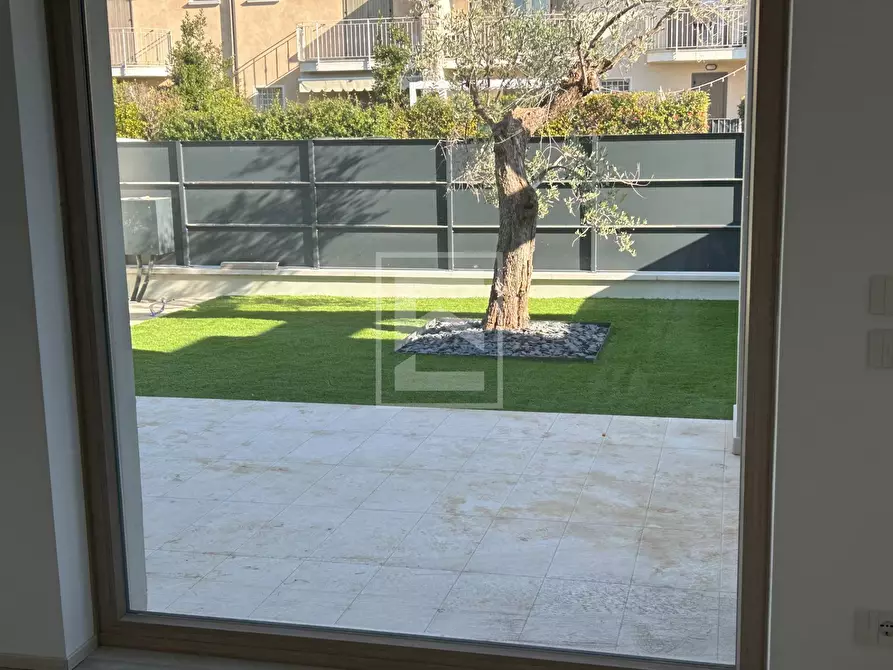 Immagine 21 di Casa semindipendente in vendita  in via Ungaretti sn a Puegnago Sul Garda