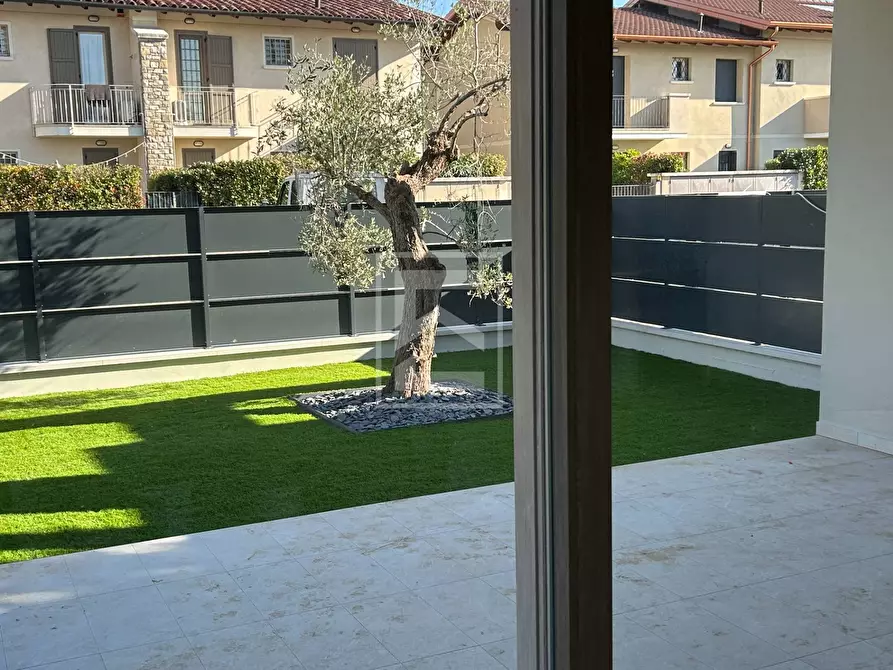 Immagine 20 di Casa semindipendente in vendita  in via Ungaretti sn a Puegnago Sul Garda
