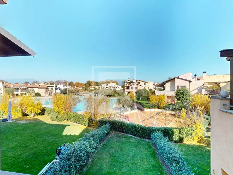 Immagine 2 di Appartamento in vendita  in Località Sermana 1 a Peschiera Del Garda