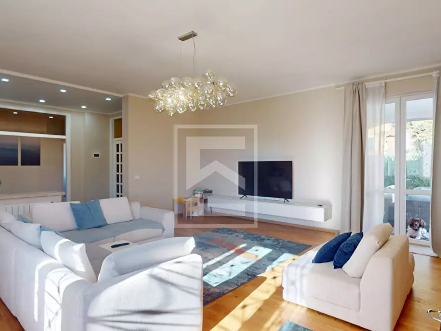 Immagine 11 di Villa in vendita  in Via Dolci 31 a Casalmoro