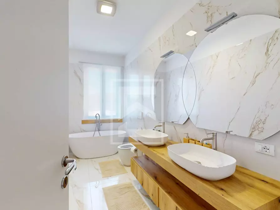 Immagine 35 di Villa in vendita  in Via Dolci 31 a Casalmoro