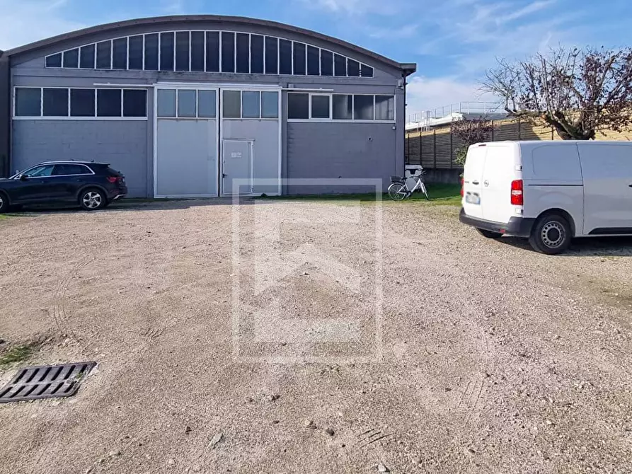 Immagine 4 di Capannone industriale in vendita  in strada mantova 60 a Marmirolo