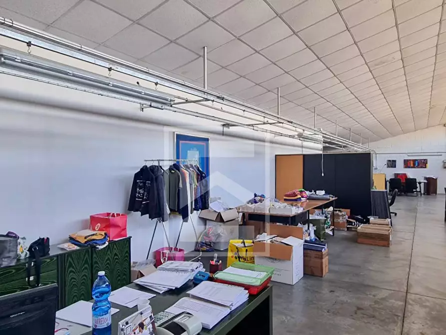 Immagine 8 di Capannone industriale in vendita  in strada mantova 60 a Marmirolo