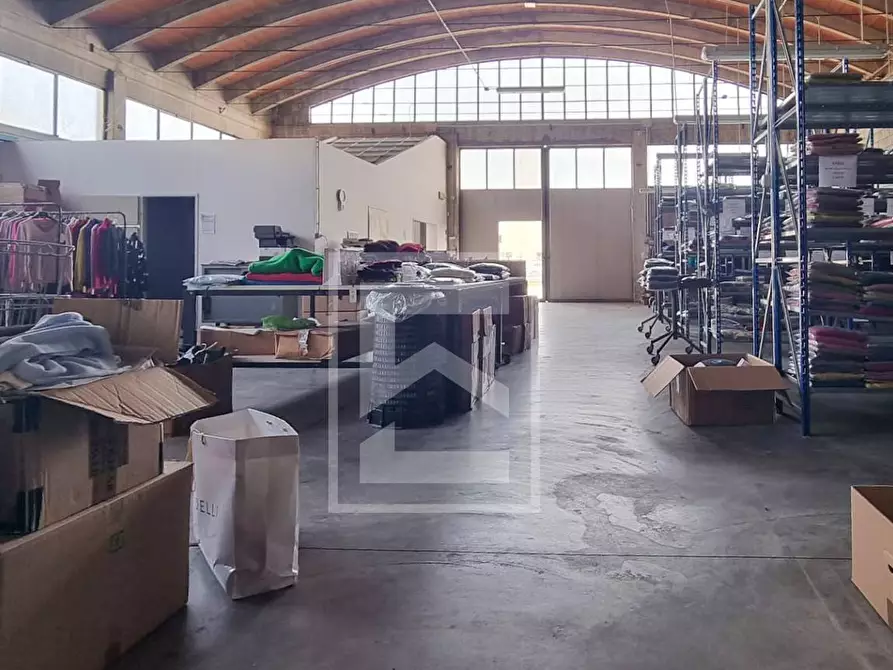 Immagine 10 di Capannone industriale in vendita  in strada mantova 60 a Marmirolo