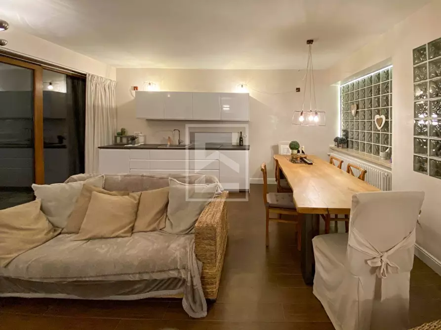 Immagine 14 di Appartamento in vendita  in Viale Agello a Desenzano Del Garda