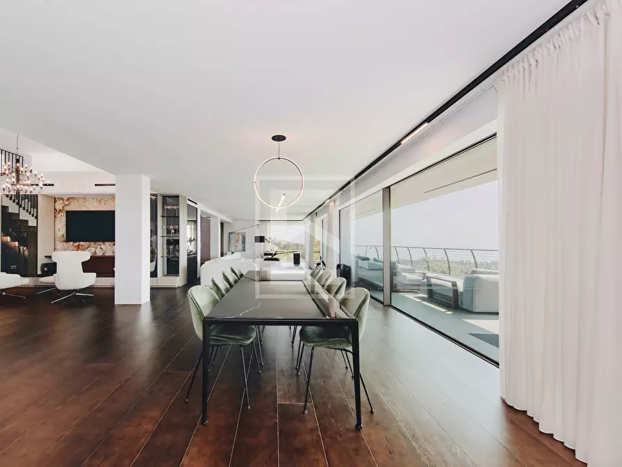 Immagine 13 di Villa in vendita  in Via San Rocco a Padenghe Sul Garda