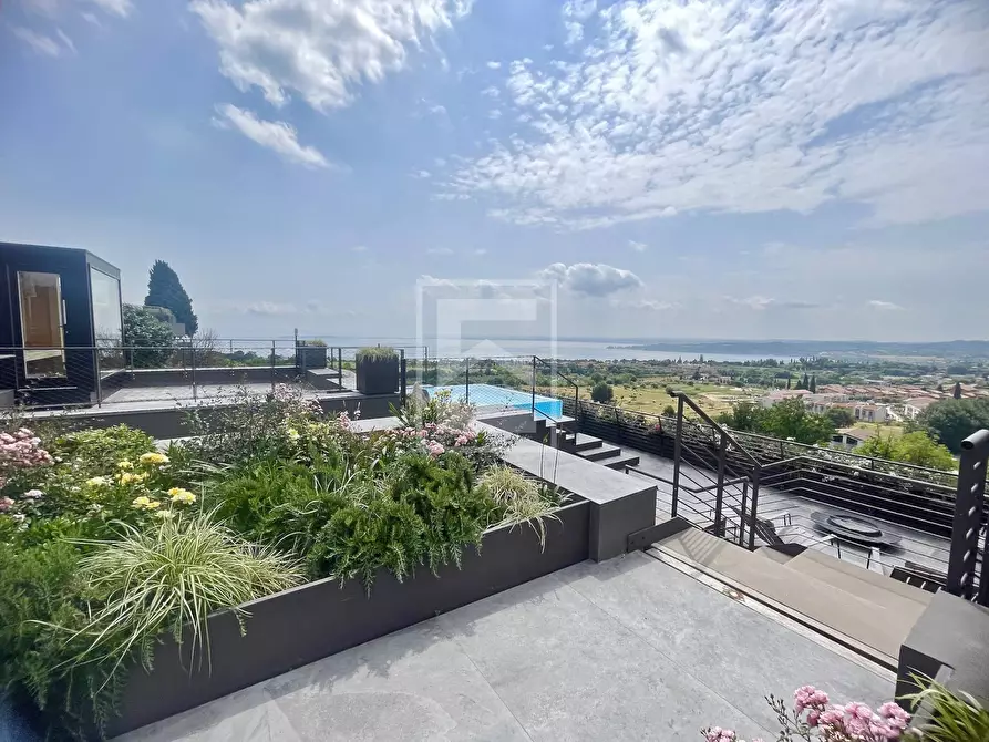 Immagine 3 di Villa in vendita  in Via San Rocco a Padenghe Sul Garda