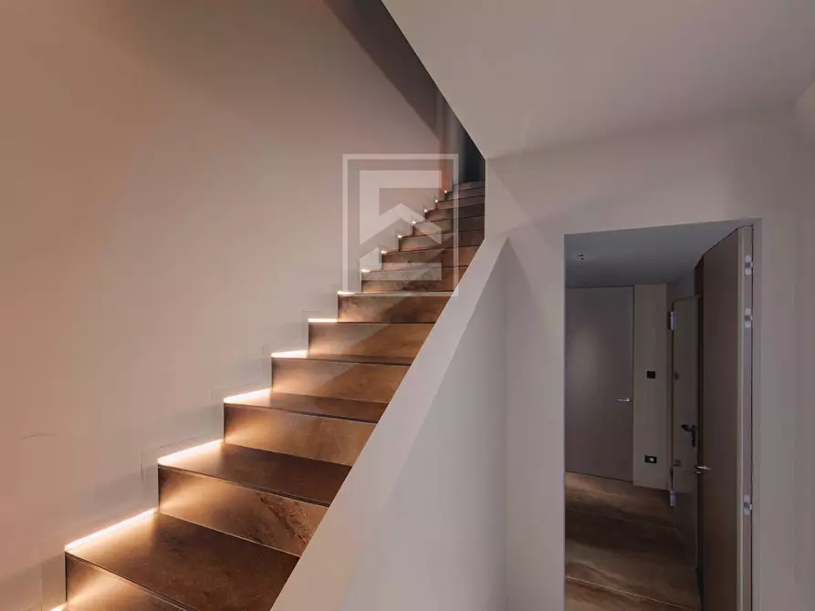 Immagine 21 di Attico in vendita  in Via San Rocco a Padenghe Sul Garda