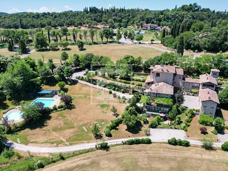 Immagine 45 di Appartamento in vendita  in via Andreis a Desenzano Del Garda