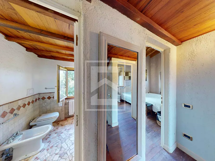 Immagine 23 di Appartamento in vendita  in via Andreis a Desenzano Del Garda