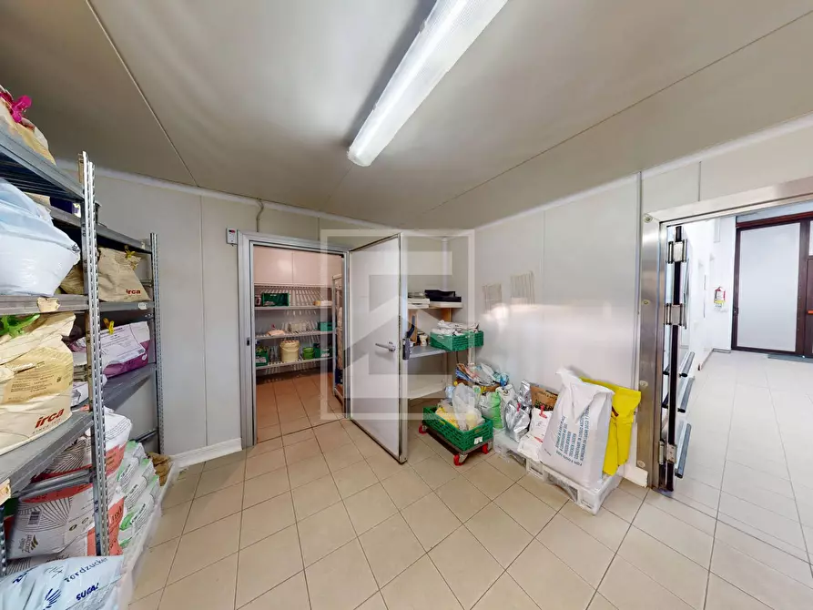 Immagine 8 di Attività commerciale in vendita  in VIA NAZIONALE 64B a Puegnago Sul Garda