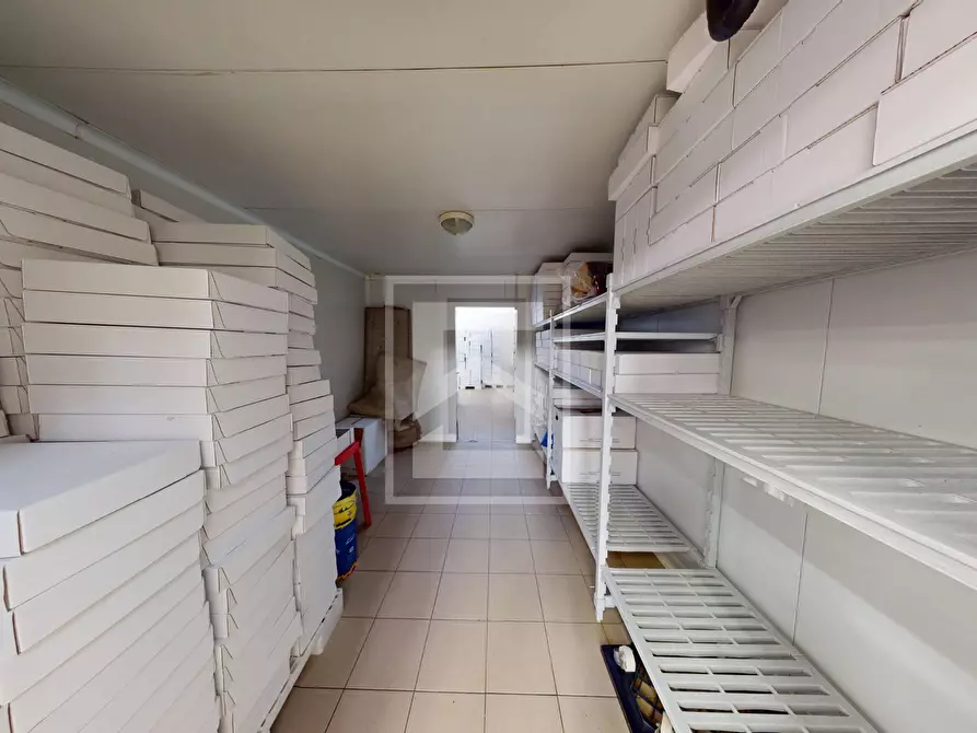 Immagine 12 di Attività commerciale in vendita  in VIA NAZIONALE 64B a Puegnago Sul Garda