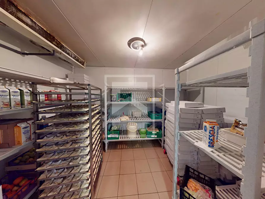 Immagine 10 di Attività commerciale in vendita  in VIA NAZIONALE 64B a Puegnago Sul Garda