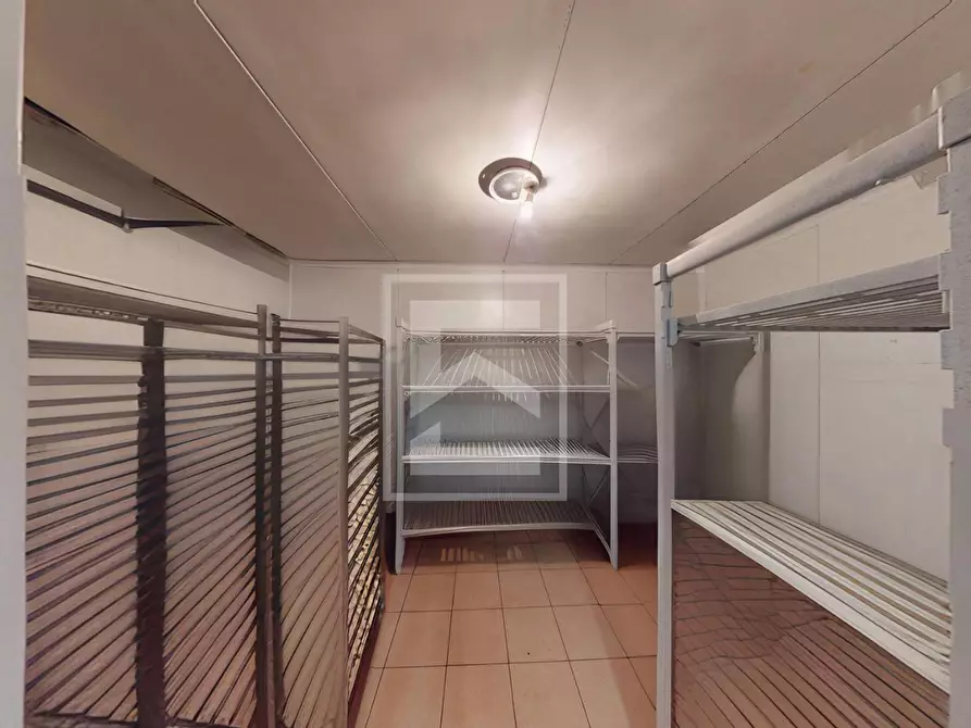 Immagine 11 di Attività commerciale in vendita  in VIA NAZIONALE 64B a Puegnago Sul Garda