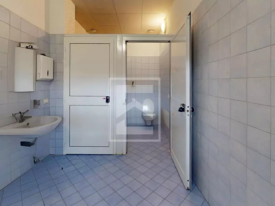 Immagine 20 di Attività commerciale in vendita  in VIA NAZIONALE 64B a Puegnago Sul Garda