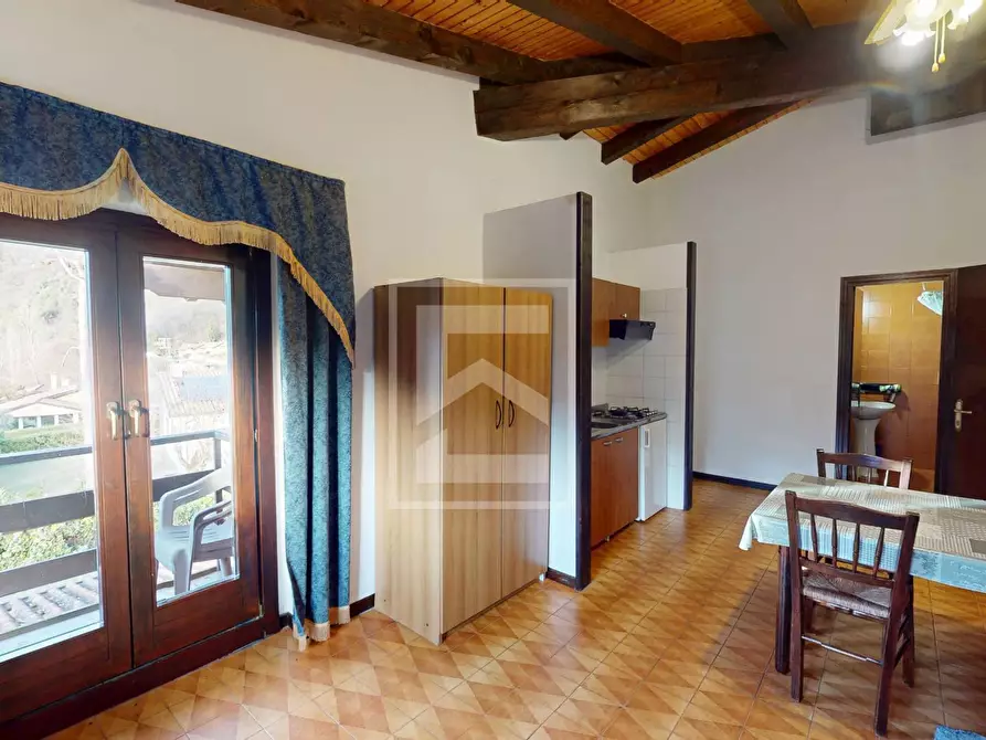 Immagine 11 di Residence in vendita  in via vantone 119 a Idro
